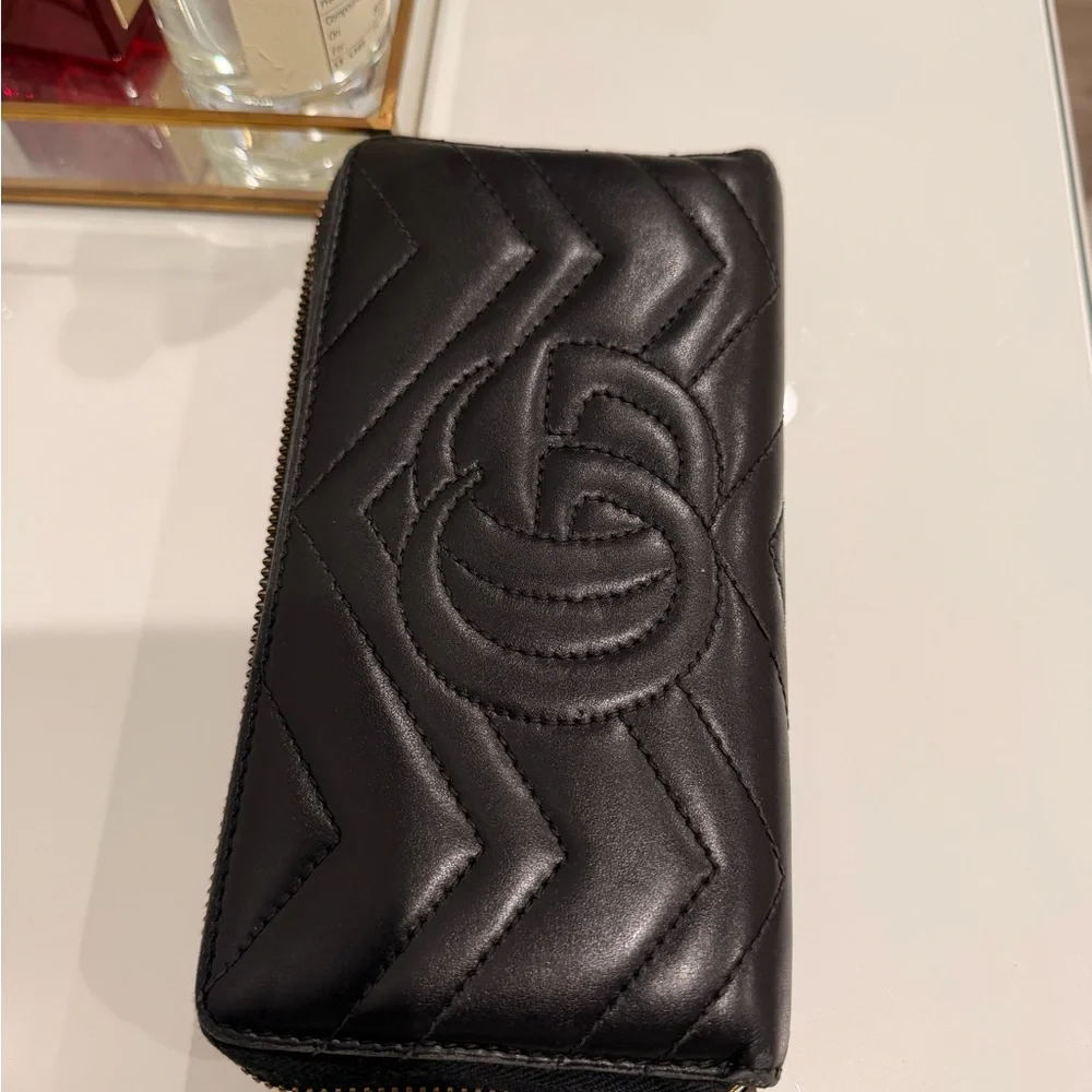 Gucci Black Quilted Leather Clutch with Gold Double G